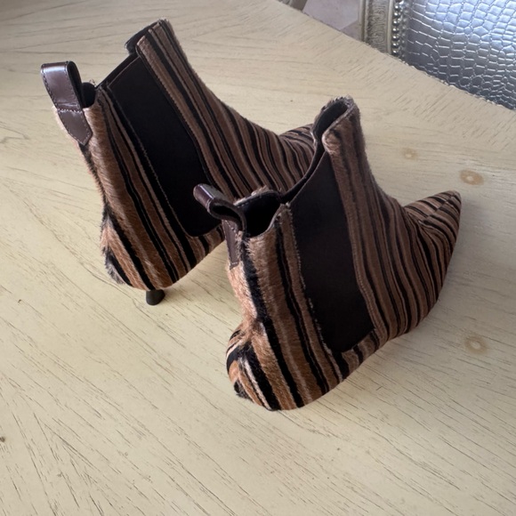 Lumbertson Truex - Italy
Ponyhair Print - Picture 3 of 8